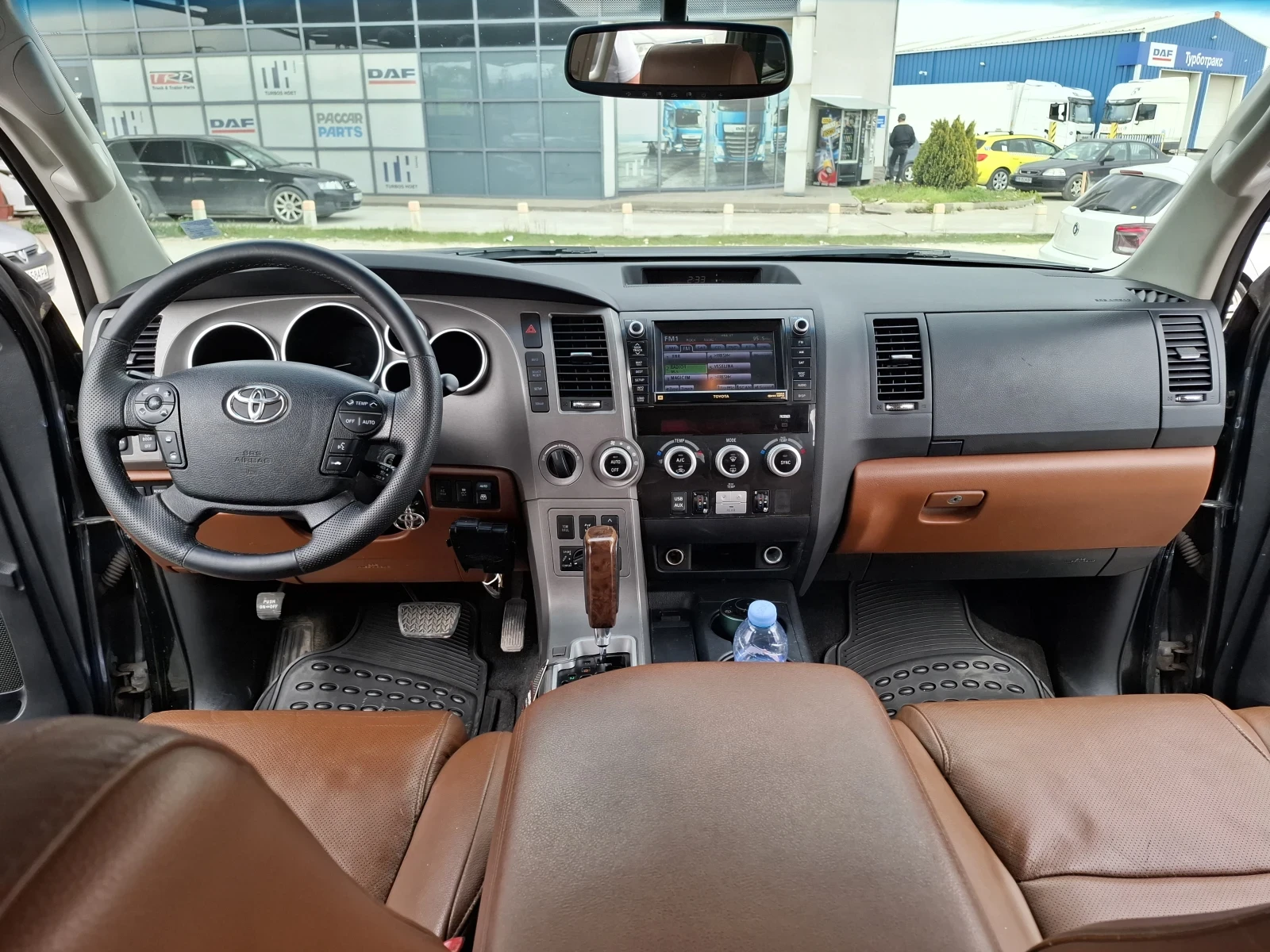 Toyota Sequoia БЕНЗИН ГАЗ , снимка 13 - Автомобили и джипове - 54376661
