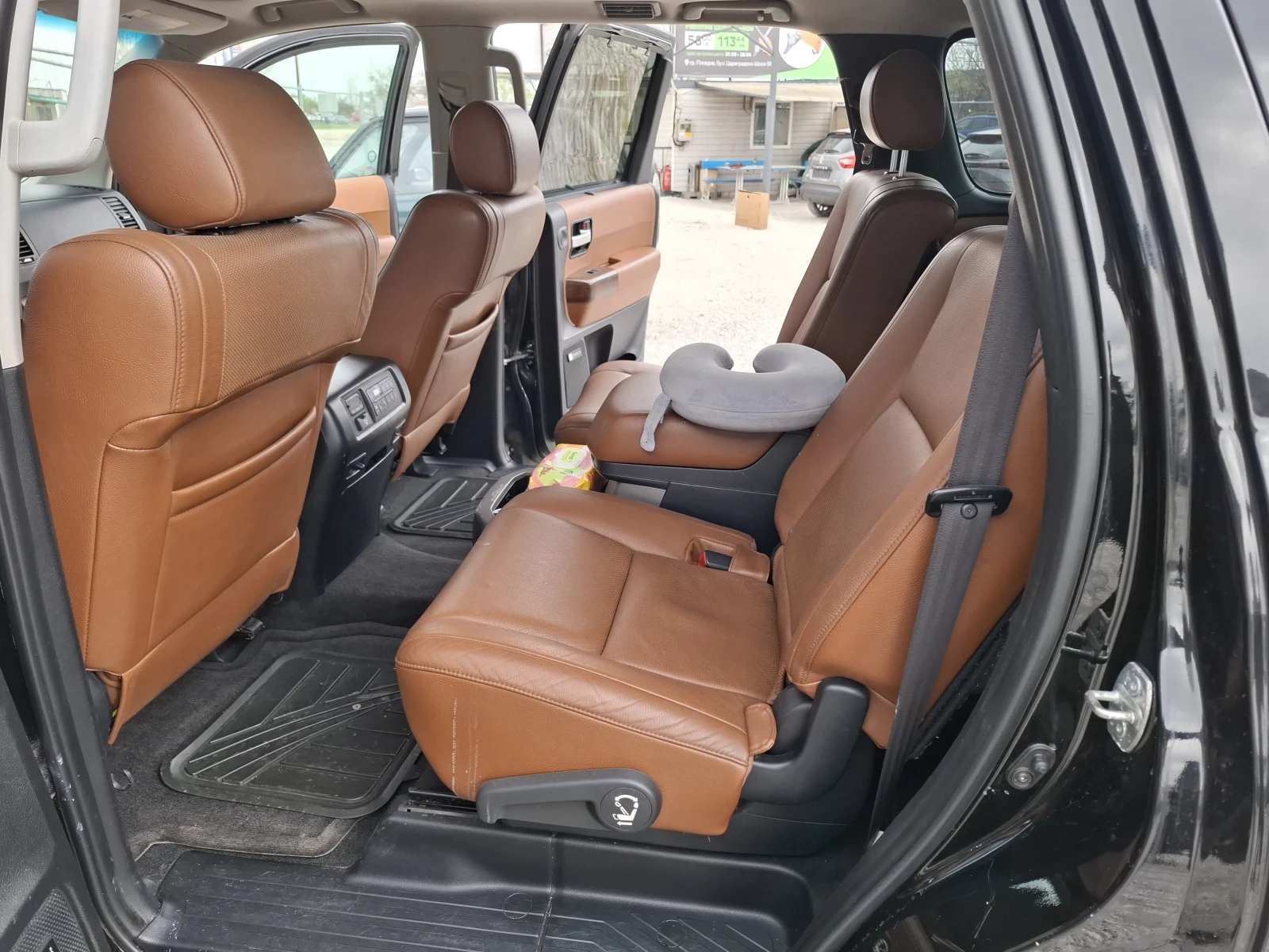 Toyota Sequoia БЕНЗИН ГАЗ , снимка 10 - Автомобили и джипове - 54376661