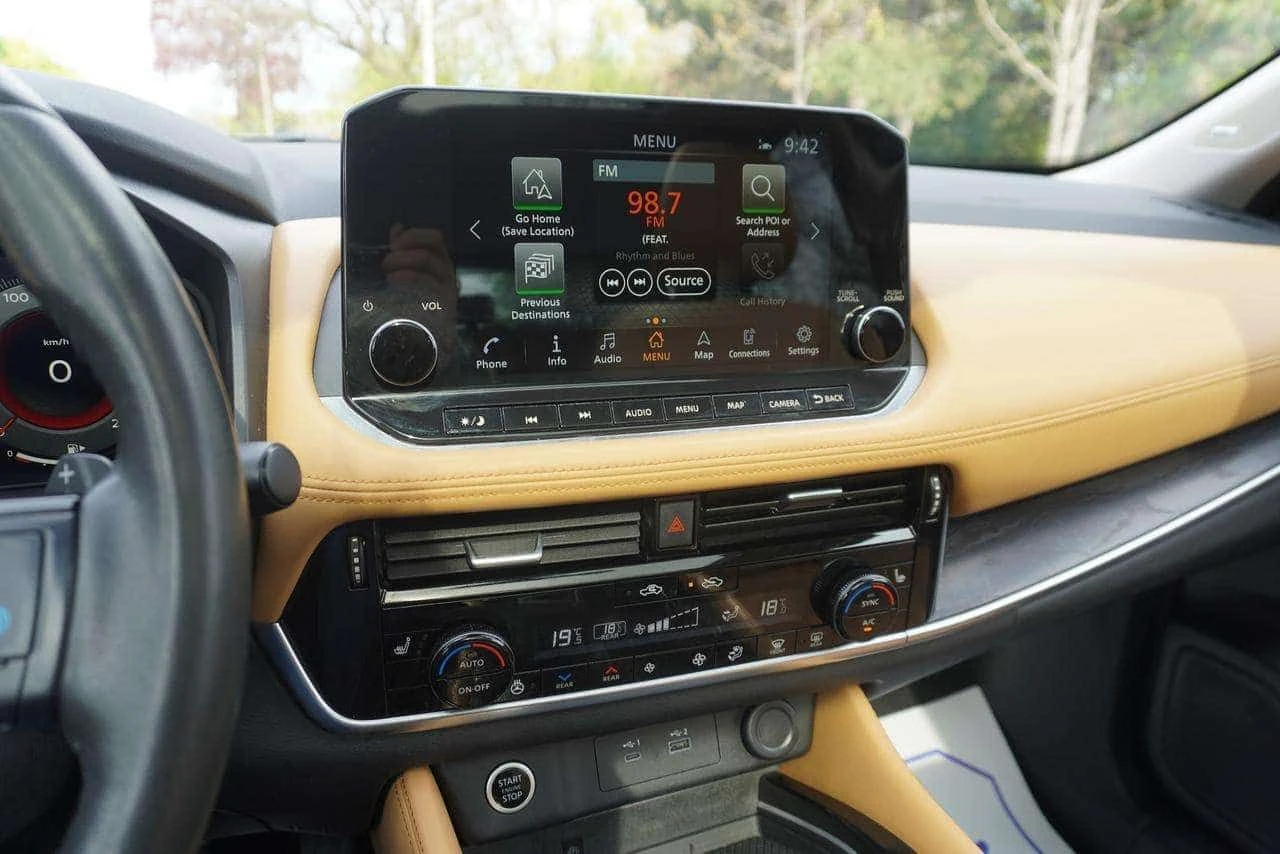 Nissan Rogue * PLATINUM * CARFAX * ЦЕНА ДО БГ, снимка 13 - Автомобили и джипове - 54593839