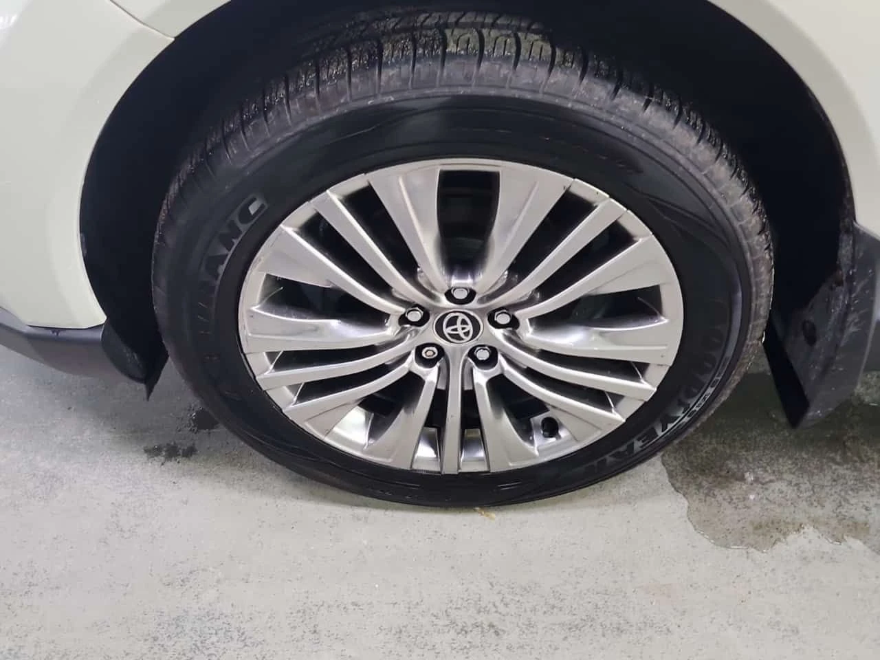 Toyota Venza * HYBRID LIMITED * AWD * CARFAX * , снимка 11 - Автомобили и джипове - 55571085
