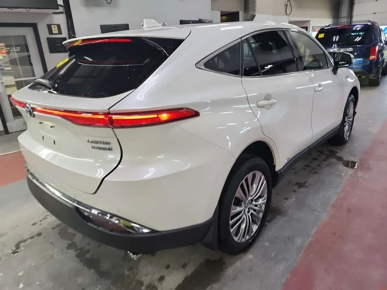 Toyota Venza * HYBRID LIMITED * AWD * CARFAX * , снимка 3 - Автомобили и джипове - 55571085