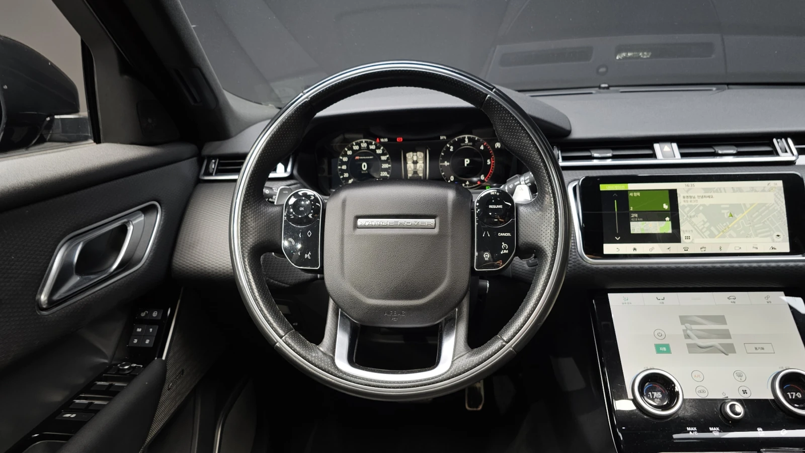 Land Rover Range Rover Velar D240* ЕЛ. БАГАЖНИК* BLIND SPOT* ЛЮК* КРАЙНА ЦЕНА, снимка 13 - Автомобили и джипове - 55595197