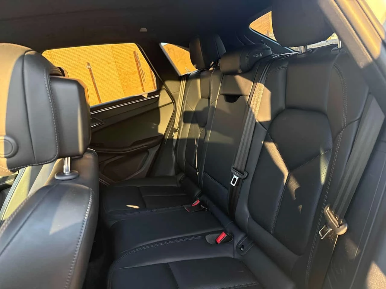 Porsche Macan AWD  CARFAX, снимка 10 - Автомобили и джипове - 56577539