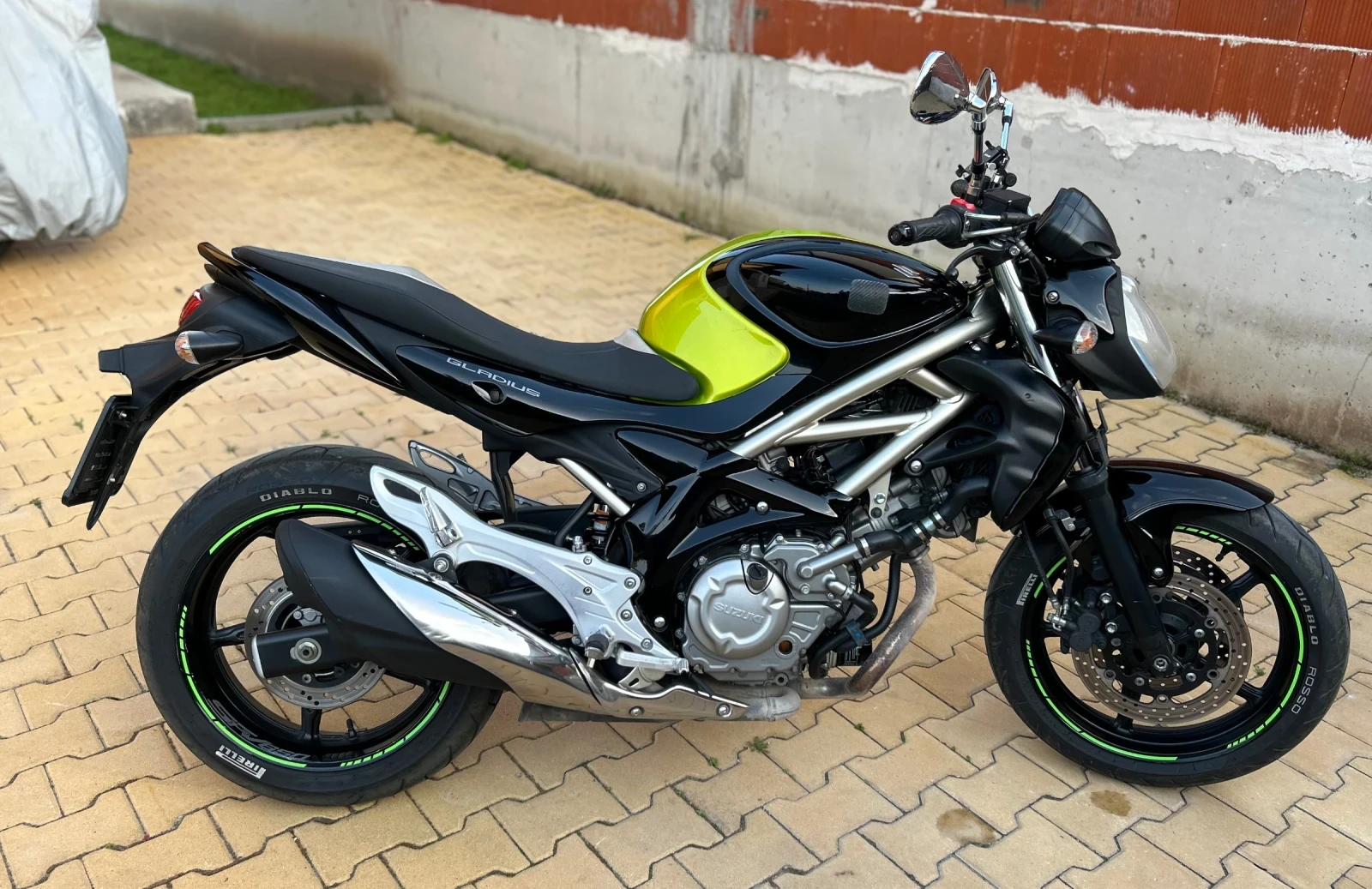 Suzuki Gladius SFV 650/2010 , снимка 3 - Мотоциклети и мототехника - 53974780