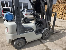 Мотокар Nissan Бензинов, снимка 1