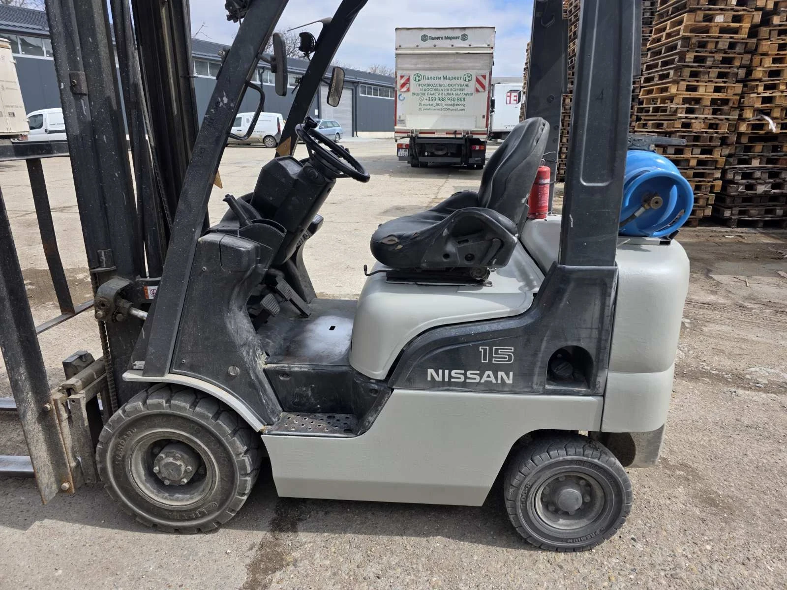 Мотокар Nissan Бензинов, снимка 2 - Индустриална техника - 54040162