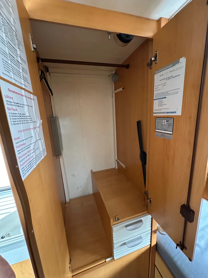 Кемпер Fiat C 524/HYMER/ERIBA 2.8JTD, снимка 12 - Каравани и кемпери - 52475880