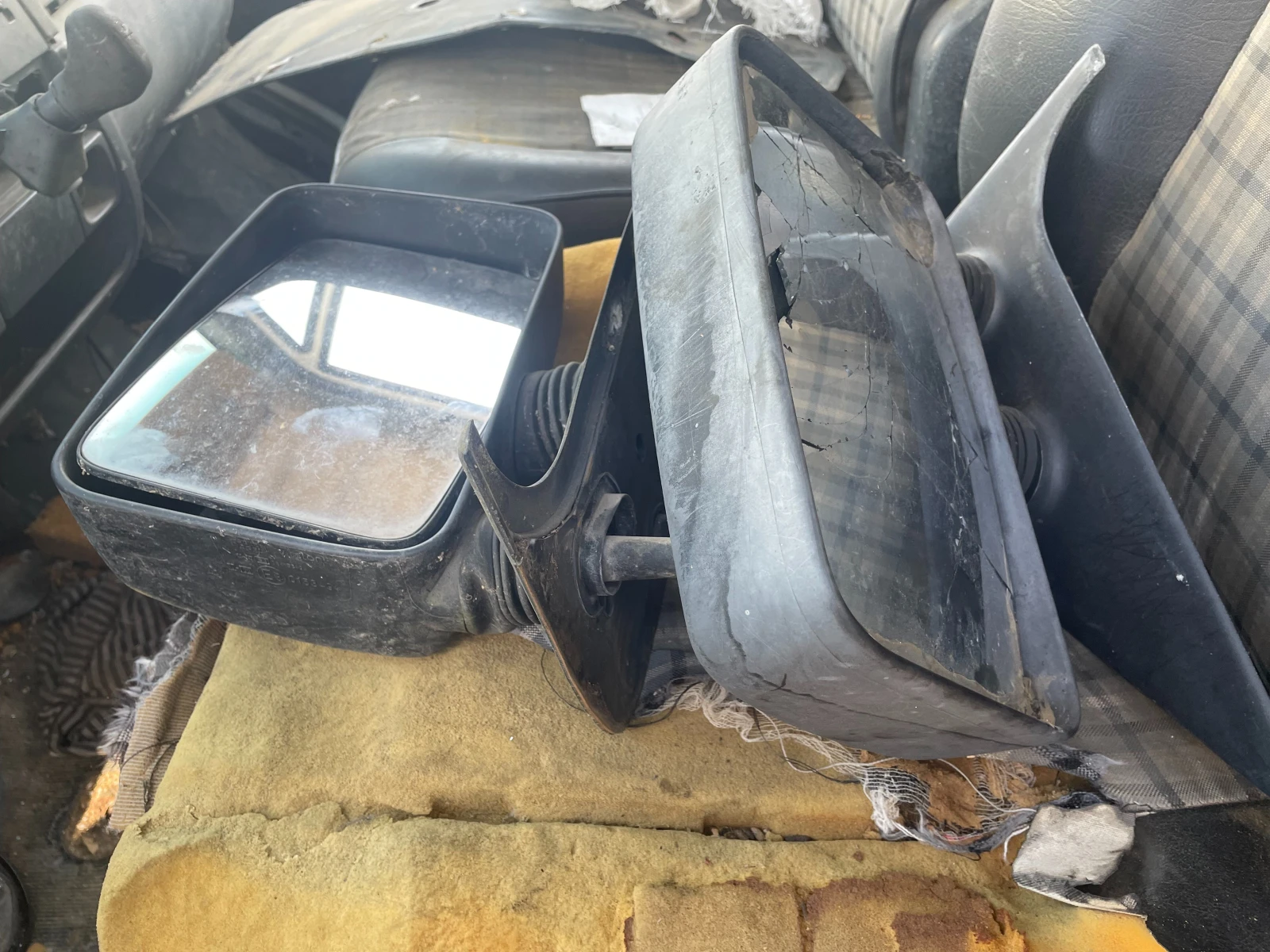     1998. 50 | Mobile.bg   1