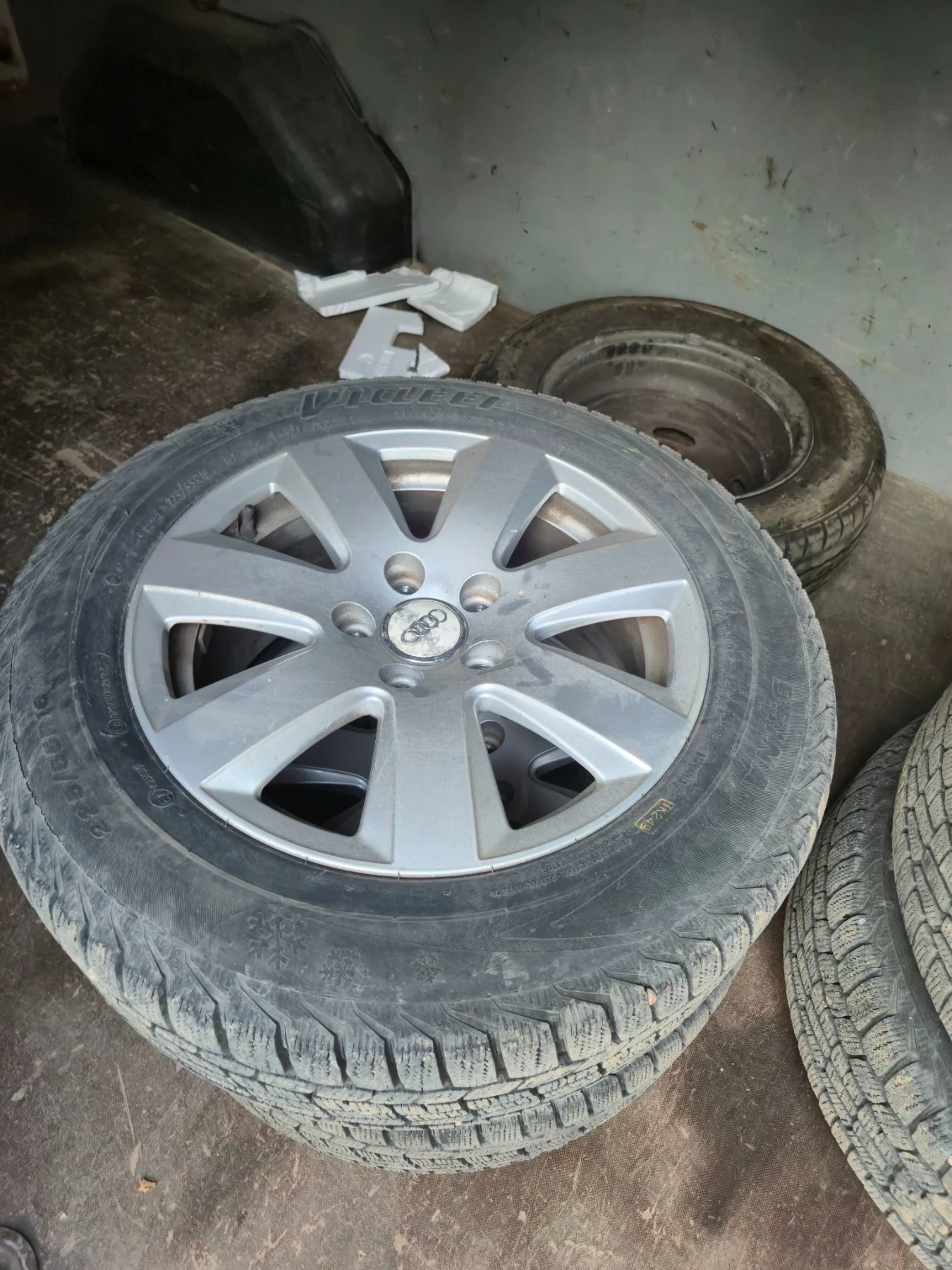 Гуми с джанти 225/55R16, снимка 5 - Гуми и джанти - 56734819