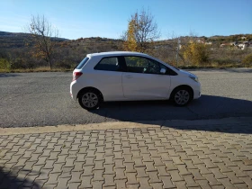 Toyota Yaris 1.0 , снимка 2