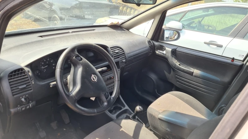 Opel Zafira 1.6, снимка 6 - Автомобили и джипове - 37797949