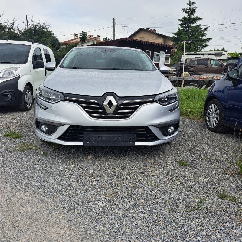 Renault Megane 1.2 bosse edition , снимка 4 - Автомобили и джипове - 47346499