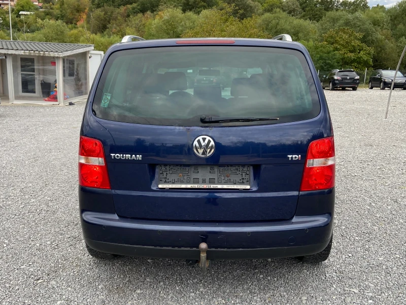 VW Touran 1.9 TDI, снимка 5 - Автомобили и джипове - 47399470