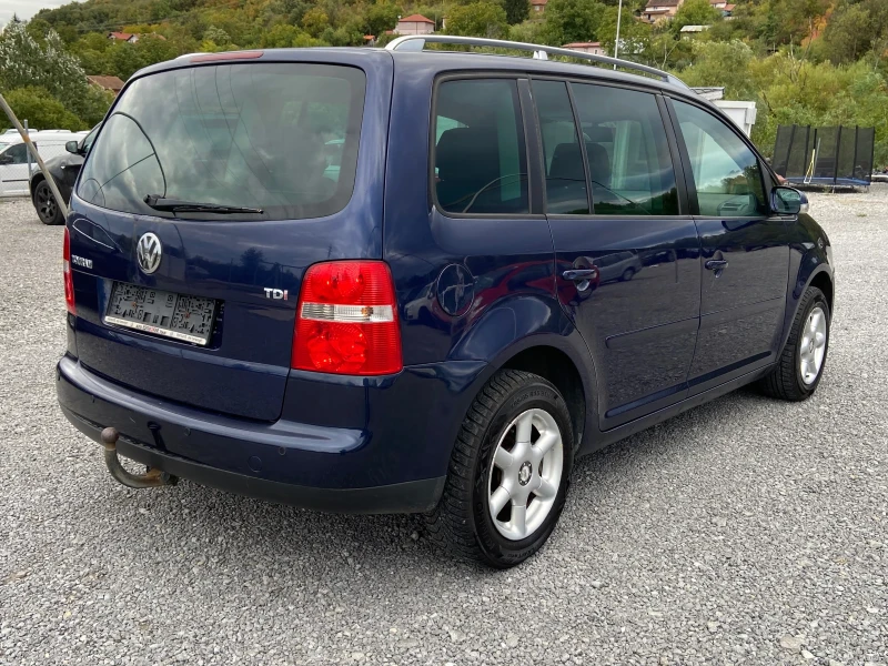 VW Touran 1.9 TDI, снимка 6 - Автомобили и джипове - 47399470