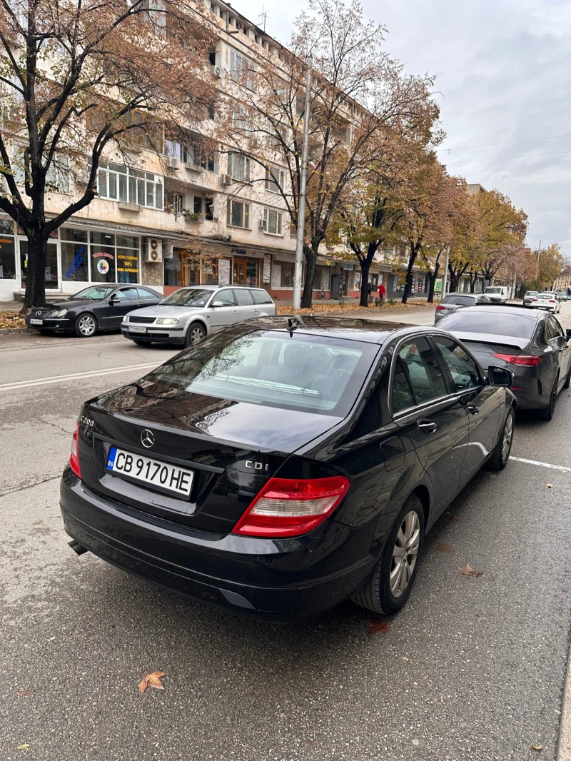 Mercedes-Benz C 200 Cdi, снимка 3 - Автомобили и джипове - 47993771