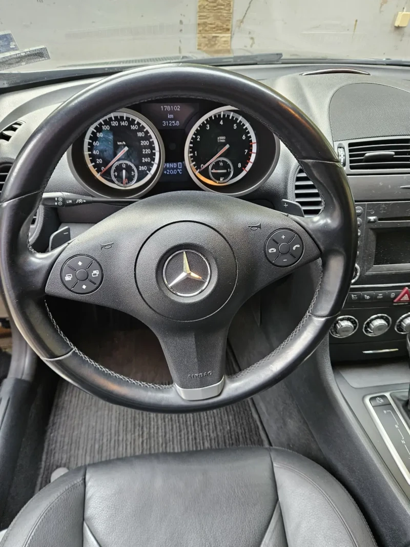 Mercedes-Benz SLK 300 V6 231 P.S, снимка 8 - Автомобили и джипове - 48026184