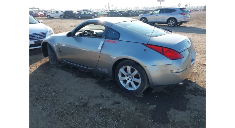 Nissan 350z, снимка 4 - Автомобили и джипове - 48717703