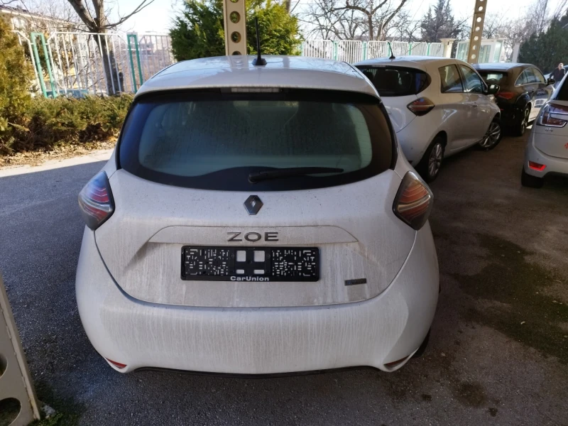 Renault Zoe, снимка 10 - Автомобили и джипове - 48882093