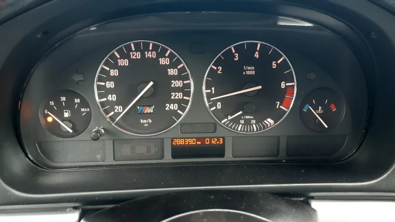 BMW 525 M-paket 525I 192 k.s. , снимка 9 - Автомобили и джипове - 52366700