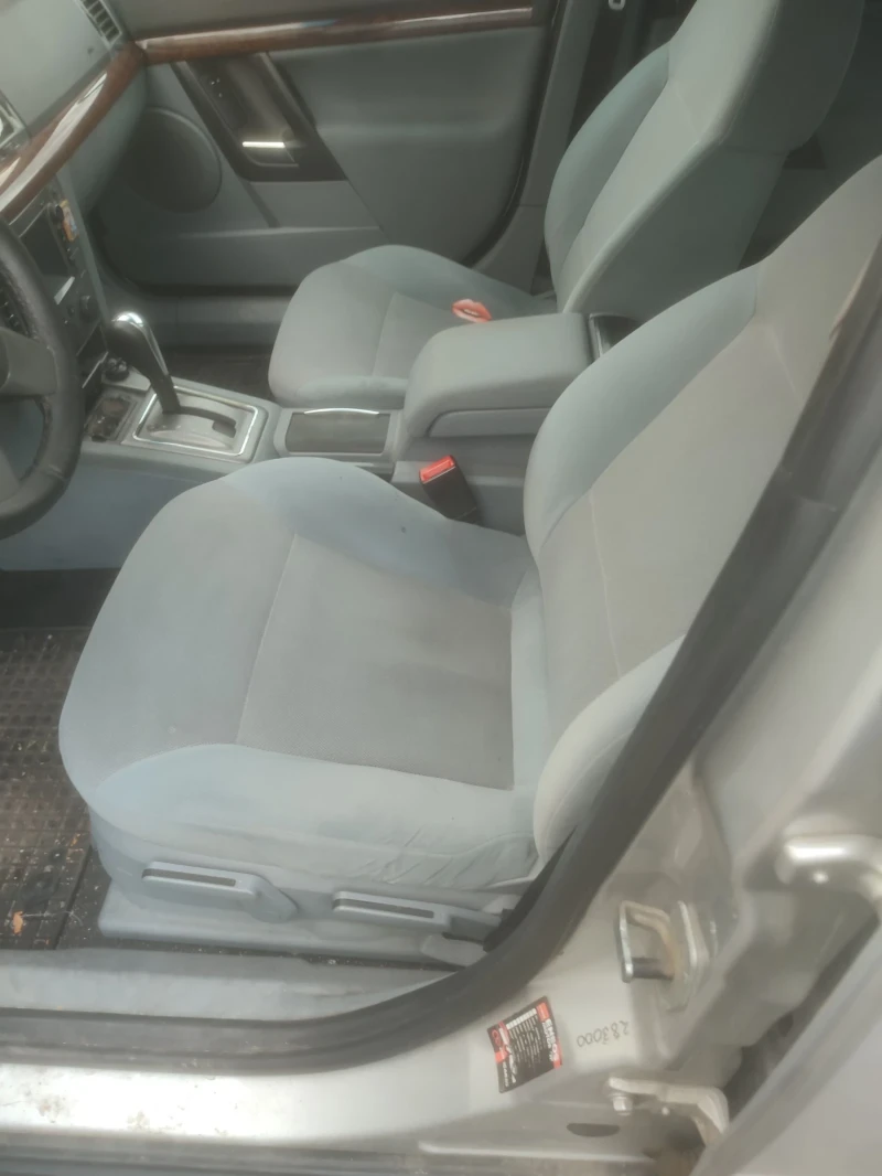 Opel Vectra 1.9CDTI, снимка 12 - Автомобили и джипове - 52431453