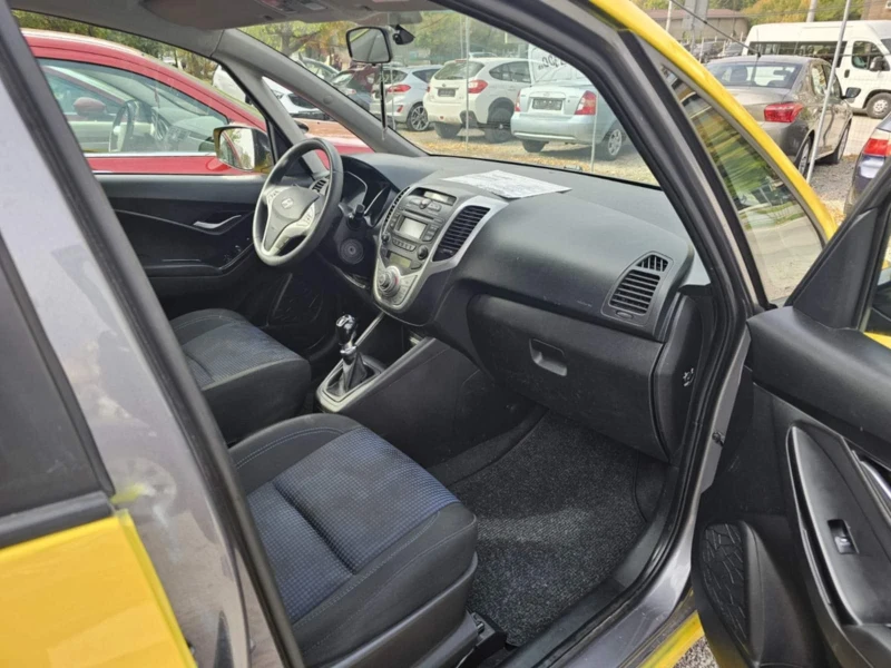 Hyundai Ix20, снимка 6 - Автомобили и джипове - 52577118