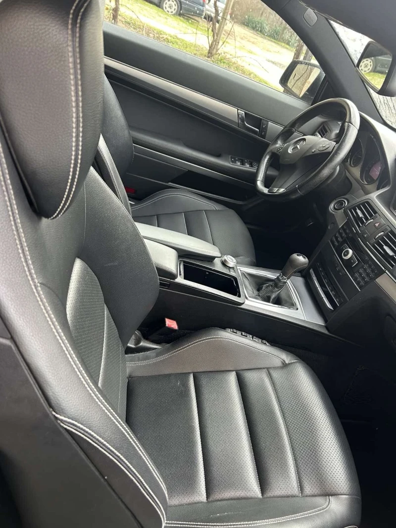 Mercedes-Benz E 200 2.0 i, снимка 6 - Автомобили и джипове - 52915921