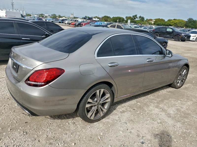 Mercedes-Benz C 300 4MATIC* MATRIX* BURMESTER* ПОДГРЕВИ* КОЖА* 360* , снимка 3 - Автомобили и джипове - 53204265