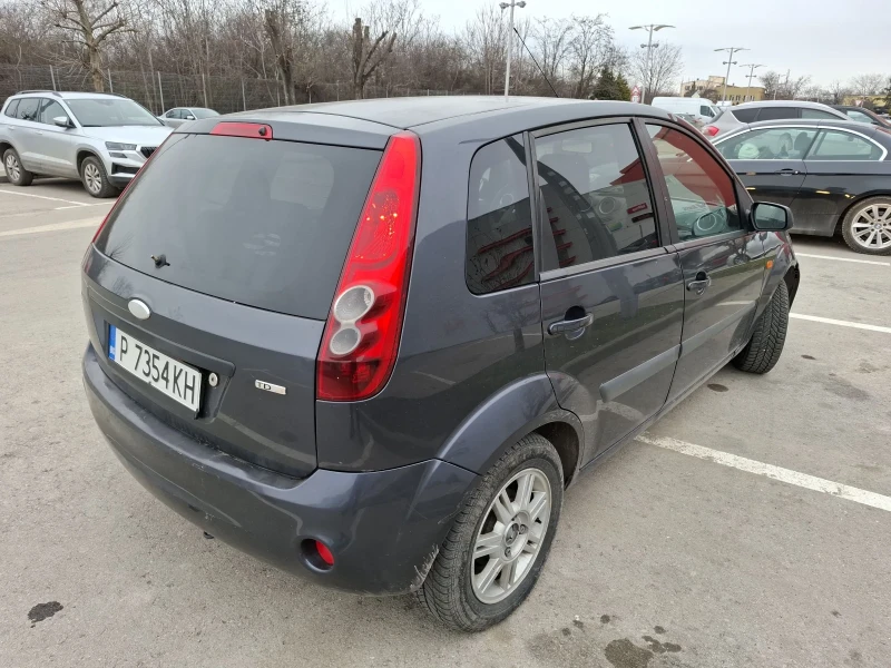 Ford Fiesta 1.4, снимка 5 - Автомобили и джипове - 53428659