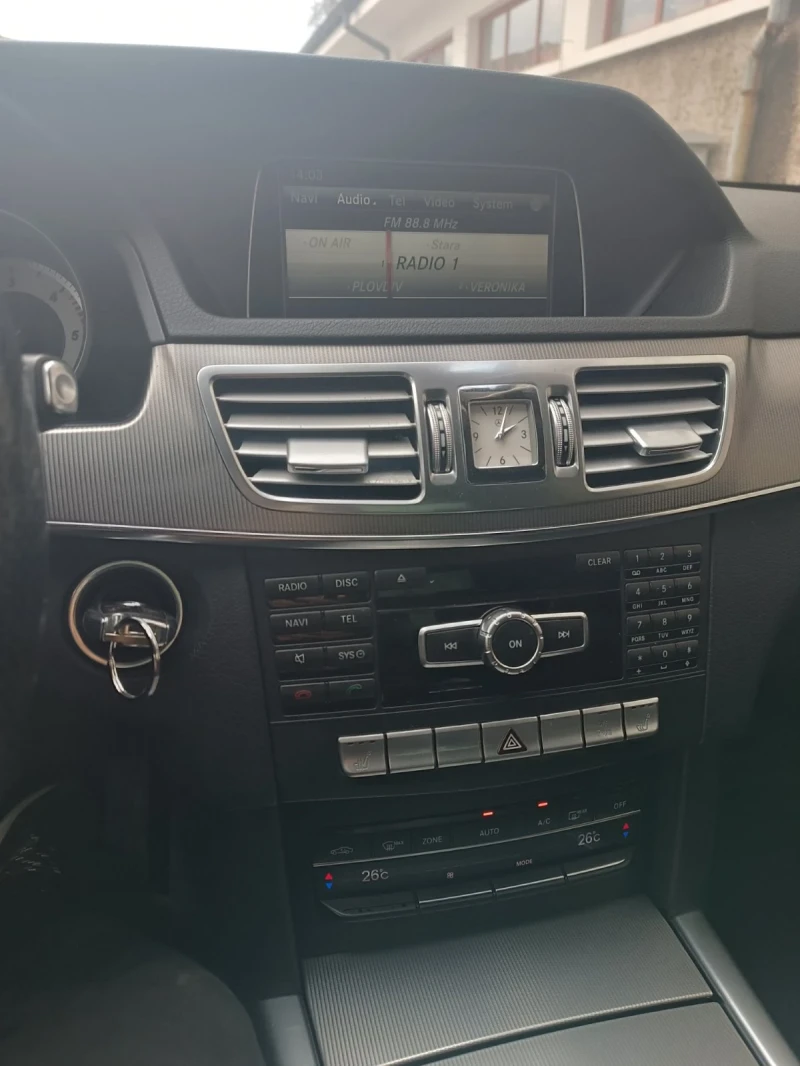 Mercedes-Benz E 250, снимка 5 - Автомобили и джипове - 53467640