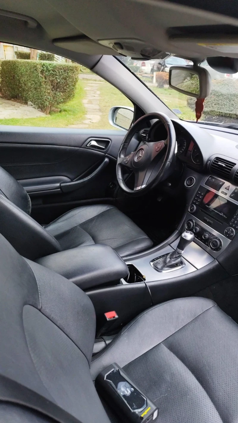 Mercedes-Benz 200, снимка 5 - Автомобили и джипове - 53500345