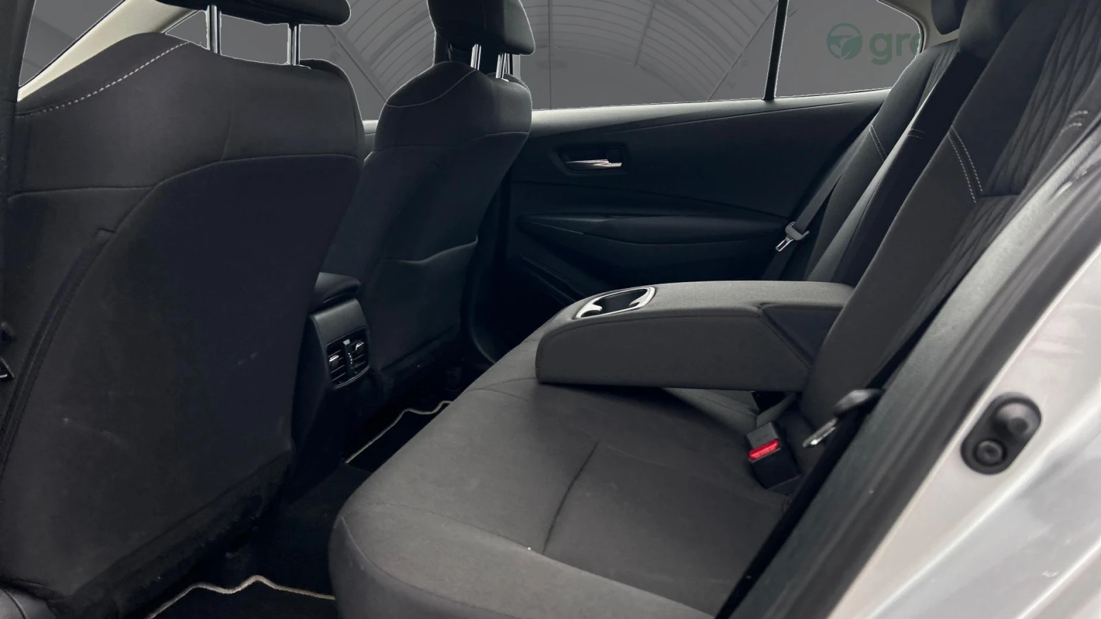Toyota Corolla 1.8 HSD, Месечна вноска от 520 лв. - изображение 10