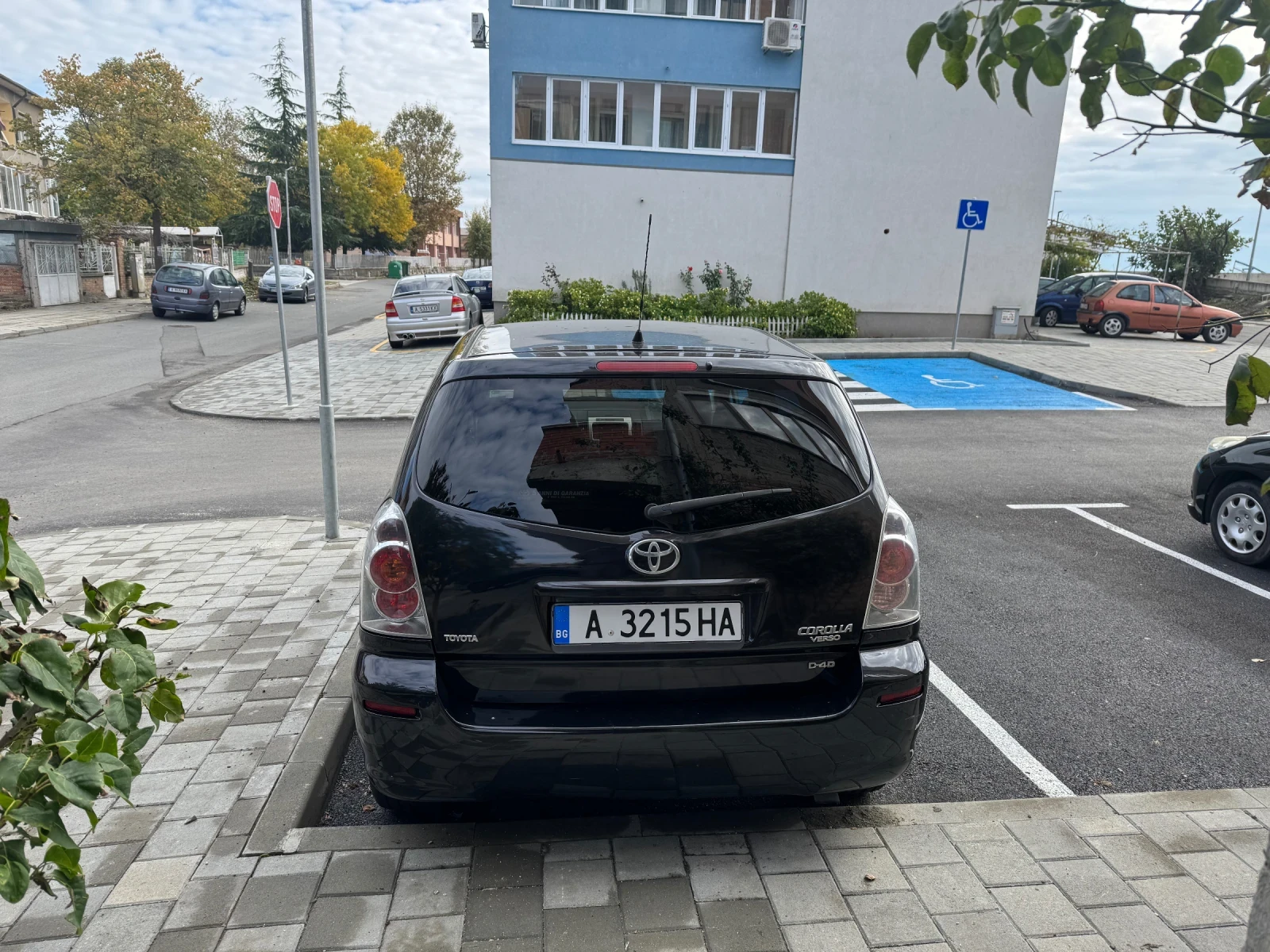 Toyota Corolla verso 2.2  - изображение 3