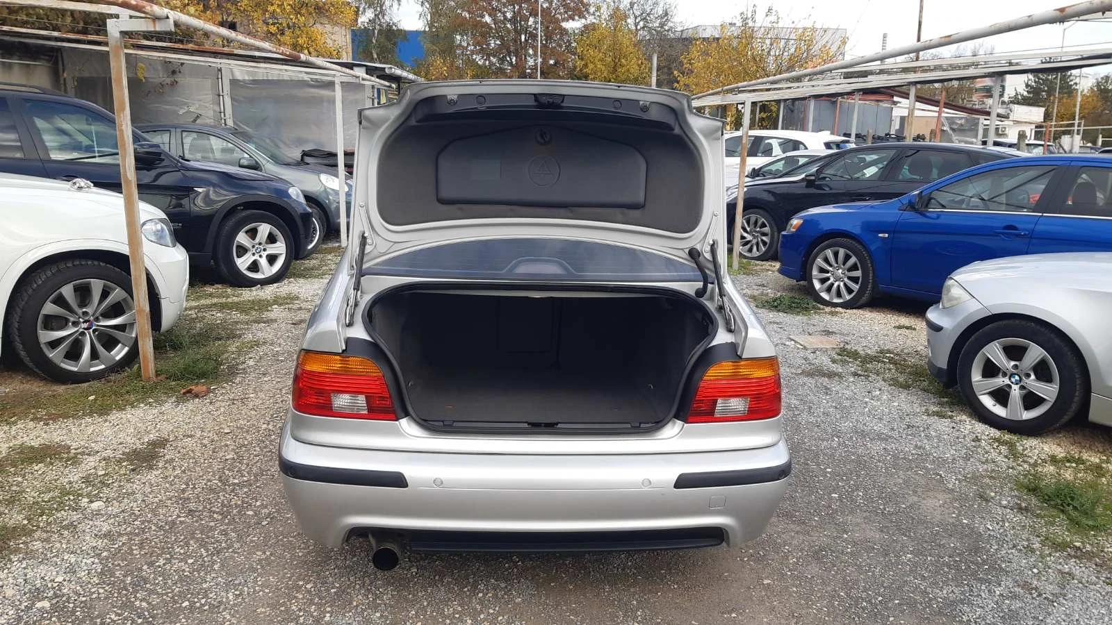 BMW 525 M-paket 525I 192 k.s.  - изображение 6