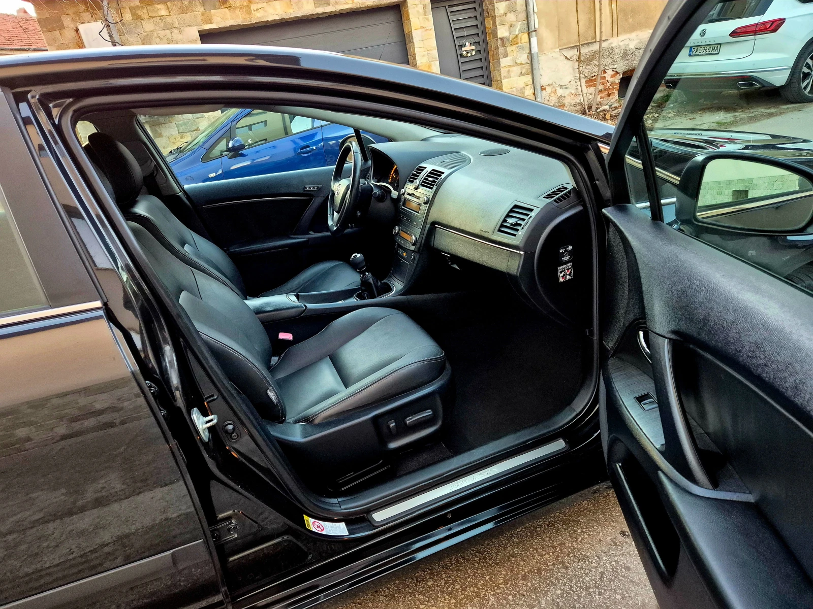 Toyota Avensis 2.0d4d-EXECUTIVE-����-������-6��������-japan | Mobile.bg � ����������� 12