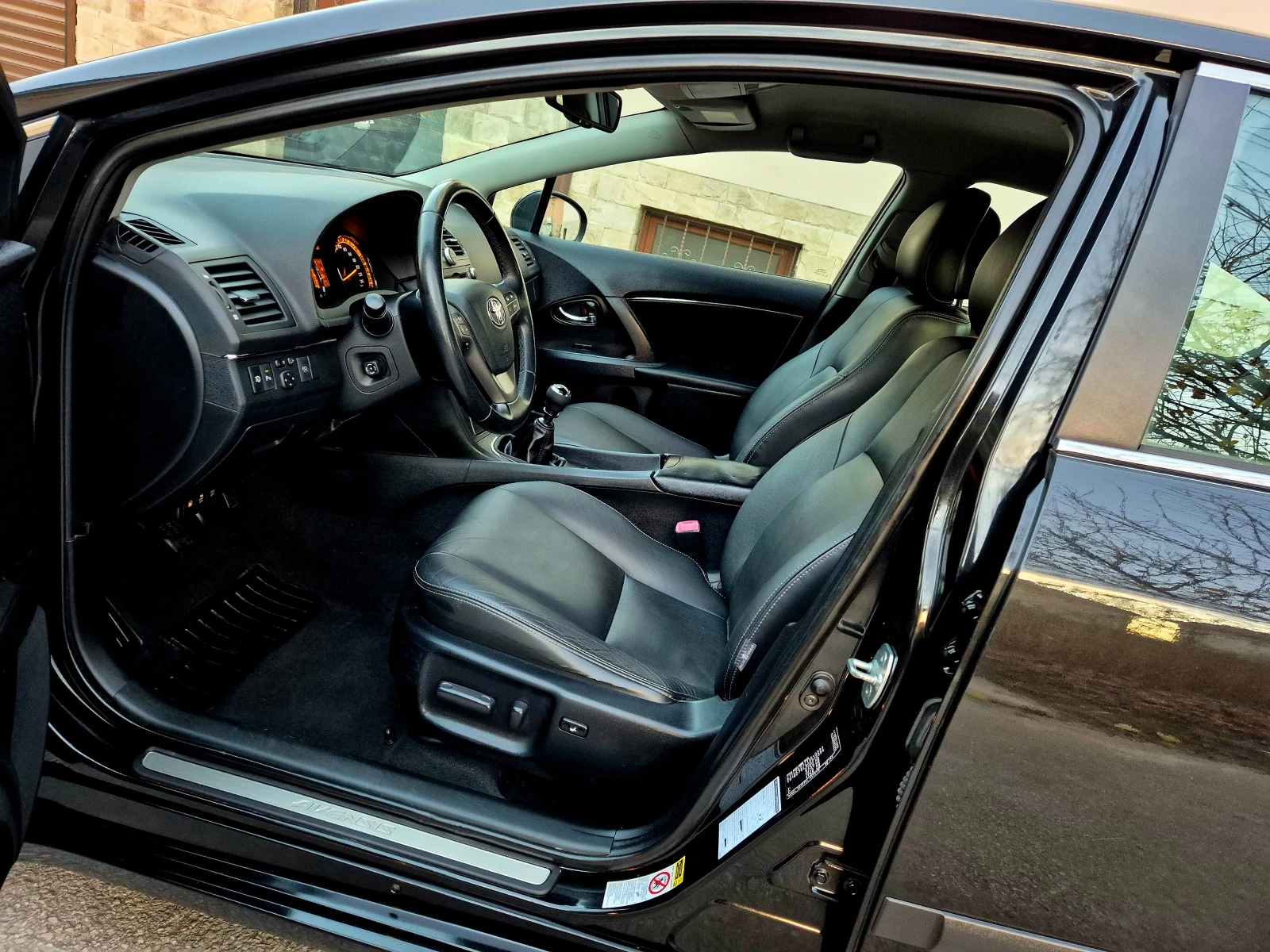 Toyota Avensis 2.0d4d-EXECUTIVE-����-������-6��������-japan | Mobile.bg � ����������� 11