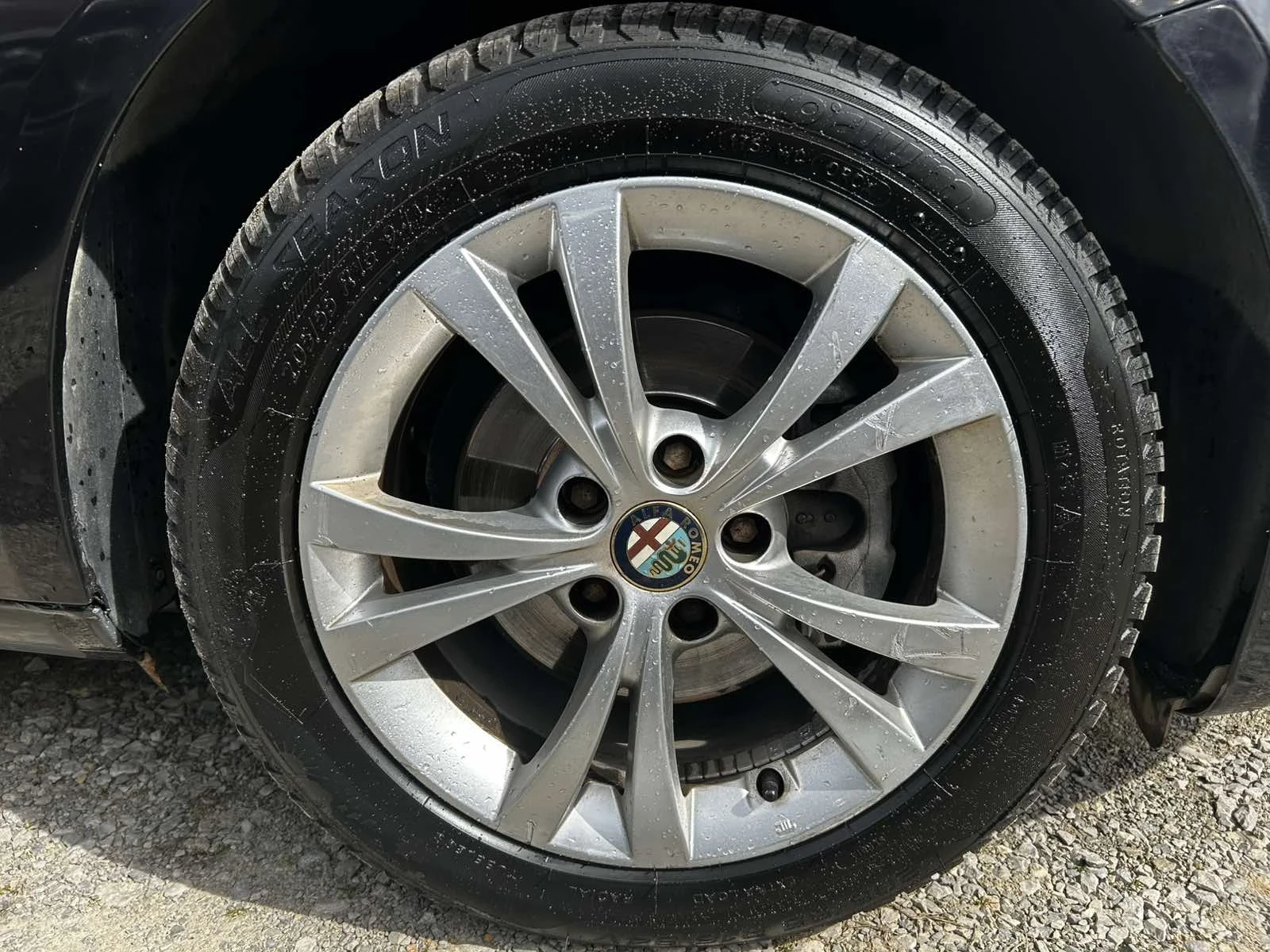 Alfa Romeo Giulietta 1.6JTD, снимка 12 - Автомобили и джипове - 53785025