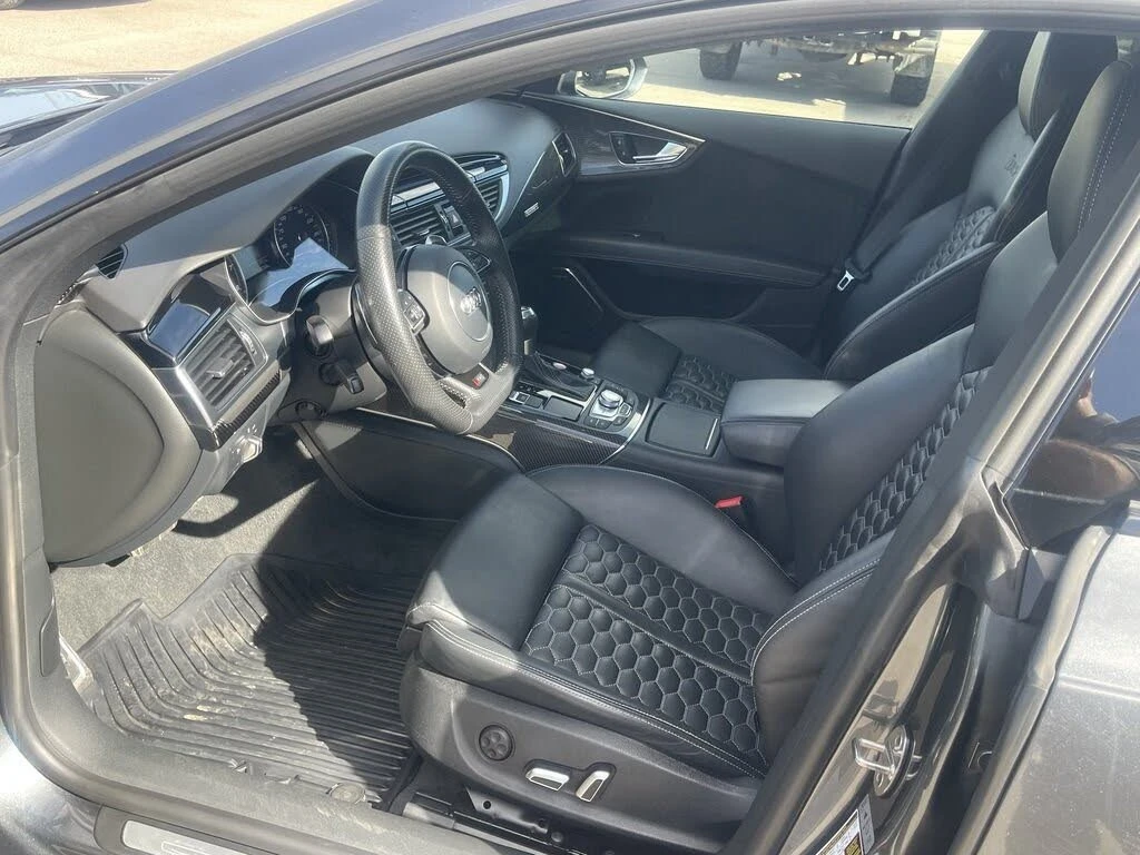 Audi Rs7 4.0Т* Prestige* AвтоКредит * (ЦЕНА ДО БГ), снимка 15 - Автомобили и джипове - 54002869