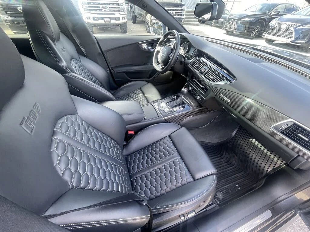 Audi Rs7 4.0Т* Prestige* AвтоКредит * (ЦЕНА ДО БГ), снимка 10 - Автомобили и джипове - 54002869