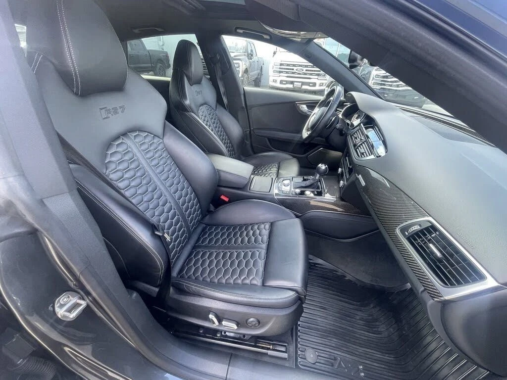 Audi Rs7 4.0Т* Prestige* AвтоКредит * (ЦЕНА ДО БГ), снимка 9 - Автомобили и джипове - 54002869