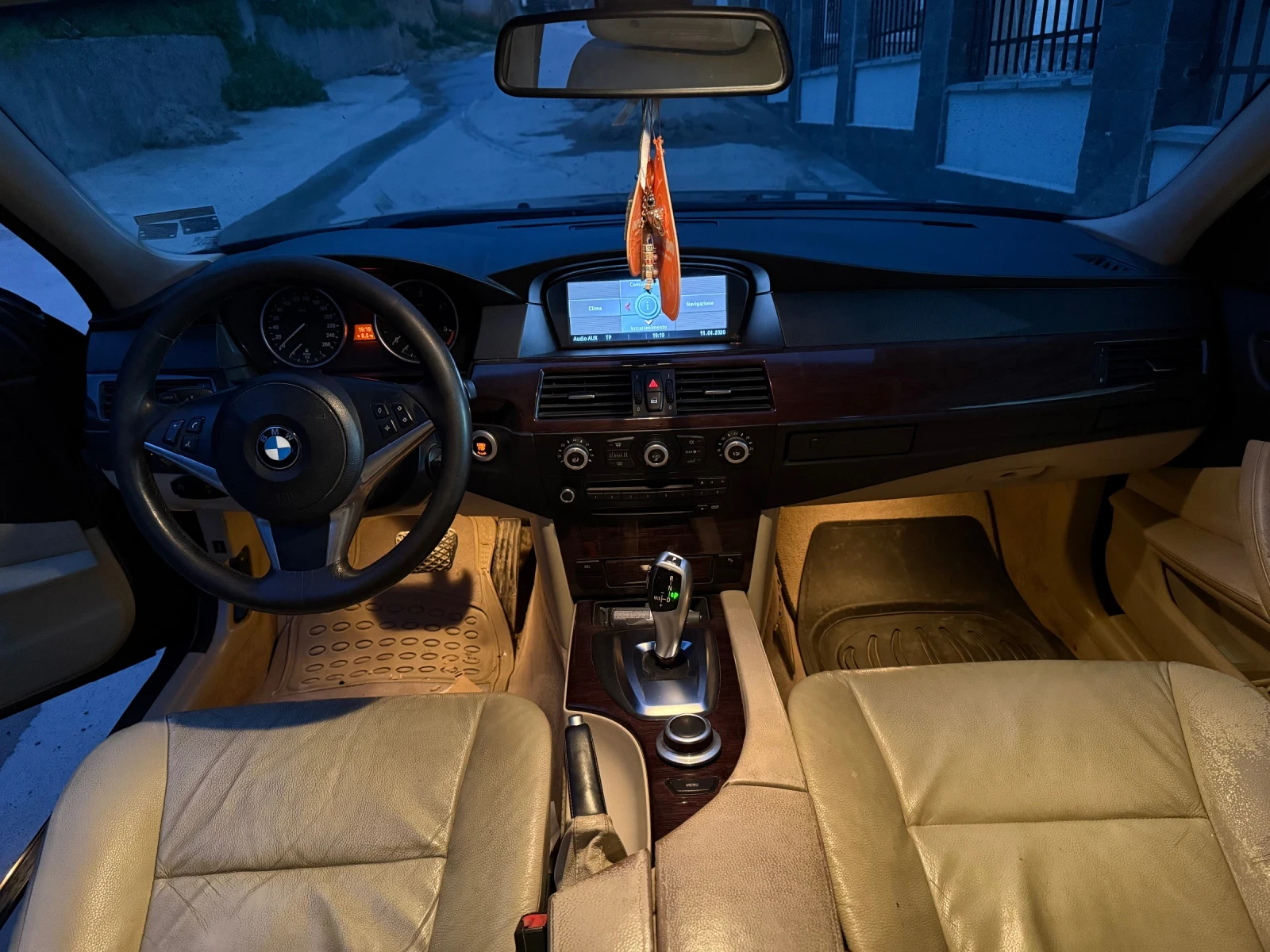 BMW 525, снимка 9 - Автомобили и джипове - 54169336