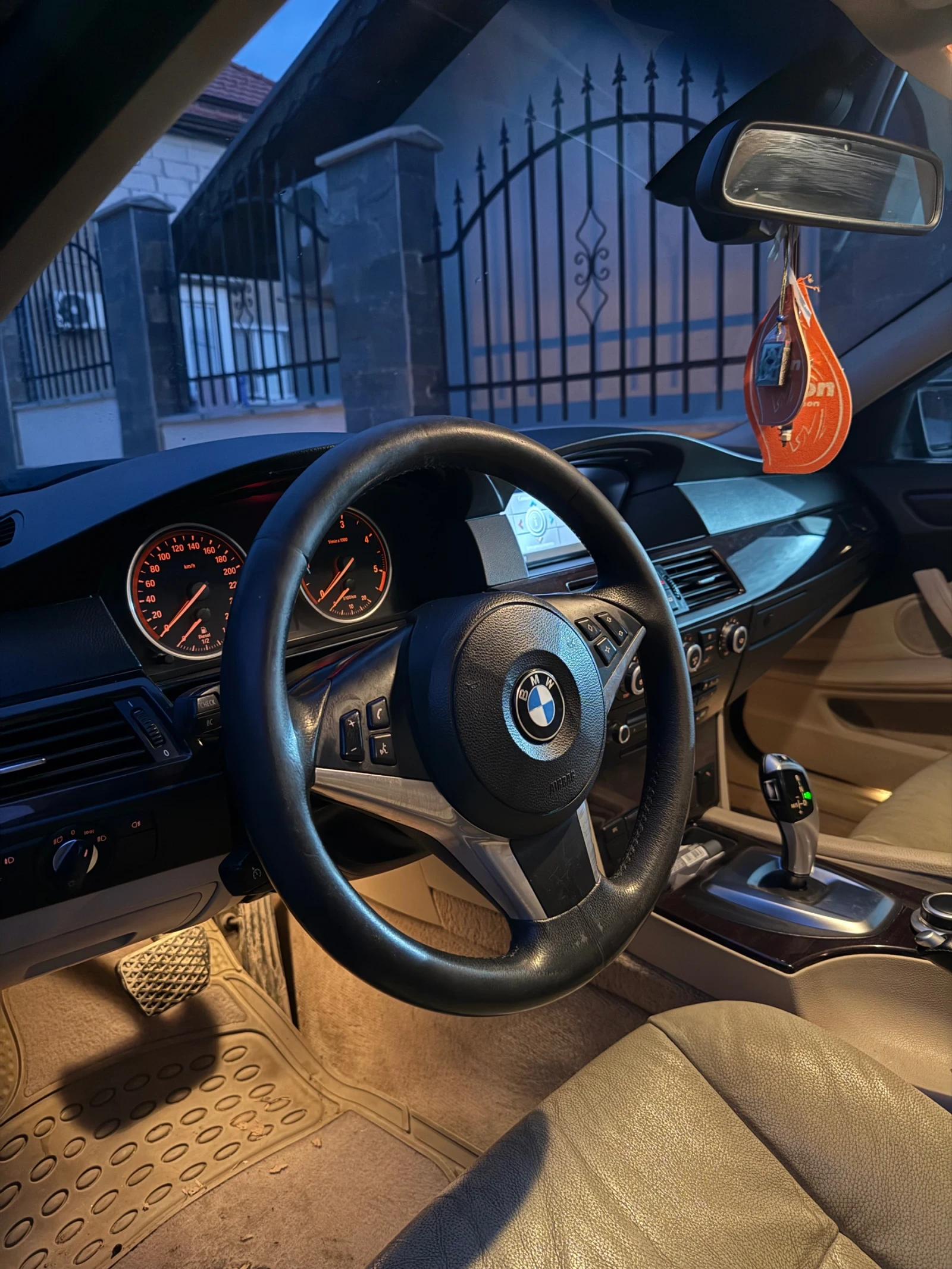 BMW 525, снимка 5 - Автомобили и джипове - 54169336