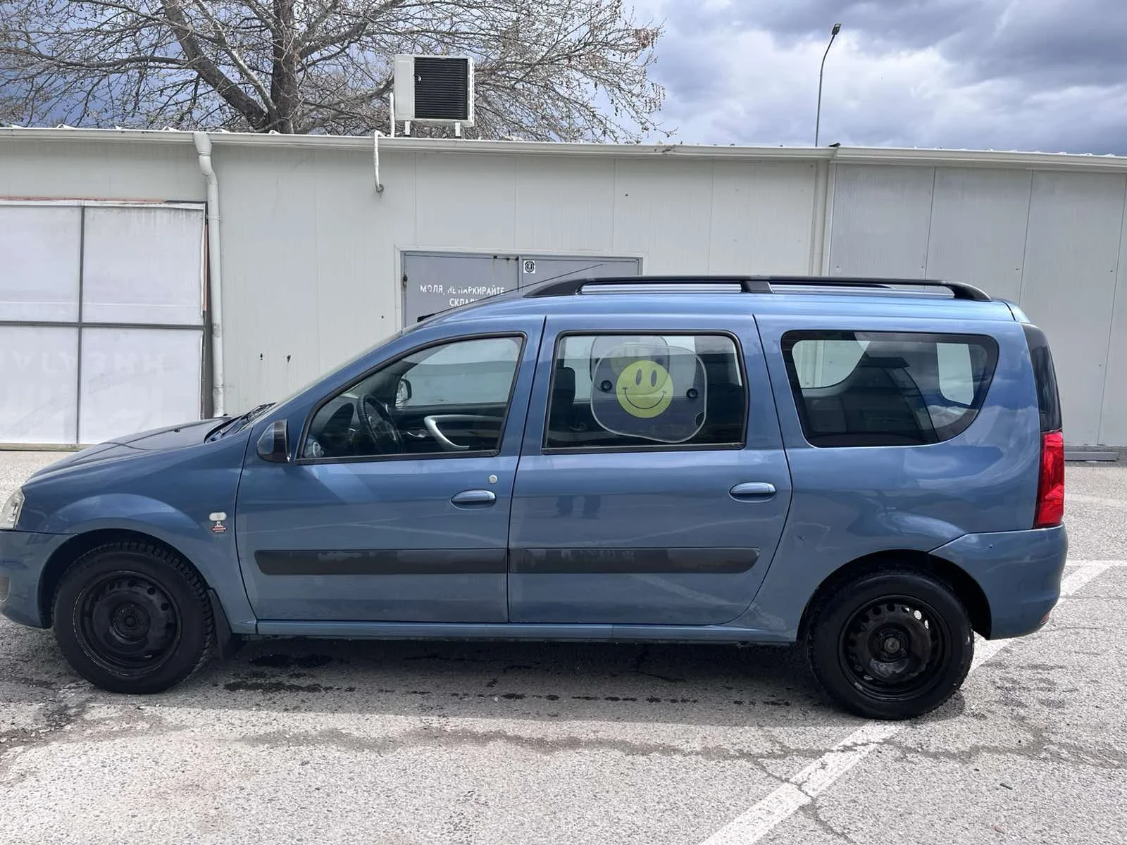 Dacia Logan 1.5DCI, снимка 4 - Автомобили и джипове - 54212275