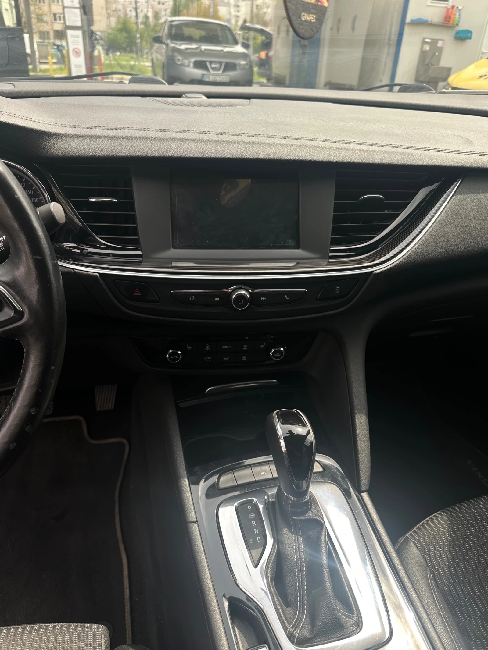 Opel Insignia, снимка 9 - Автомобили и джипове - 54358200