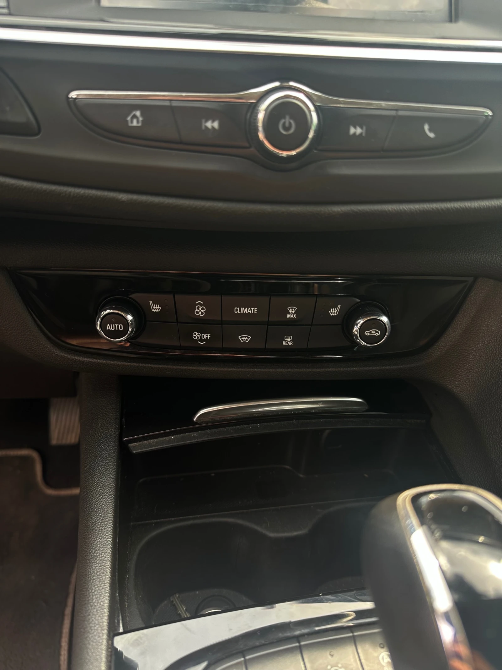 Opel Insignia, снимка 10 - Автомобили и джипове - 54358200