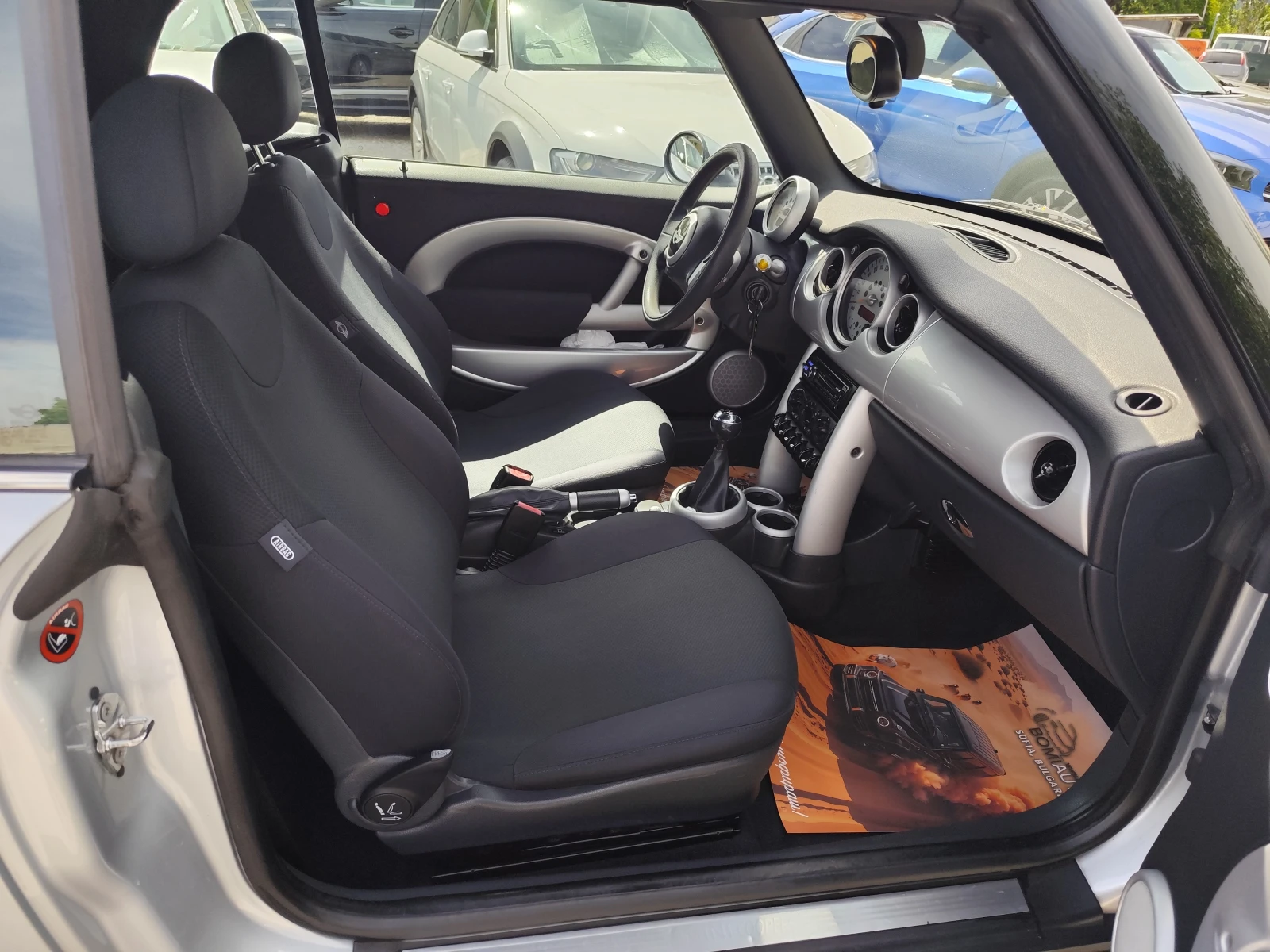 Mini Cooper 1.6i* CABRIO* KLIMA* 124000km* , снимка 14 - Автомобили и джипове - 54604566