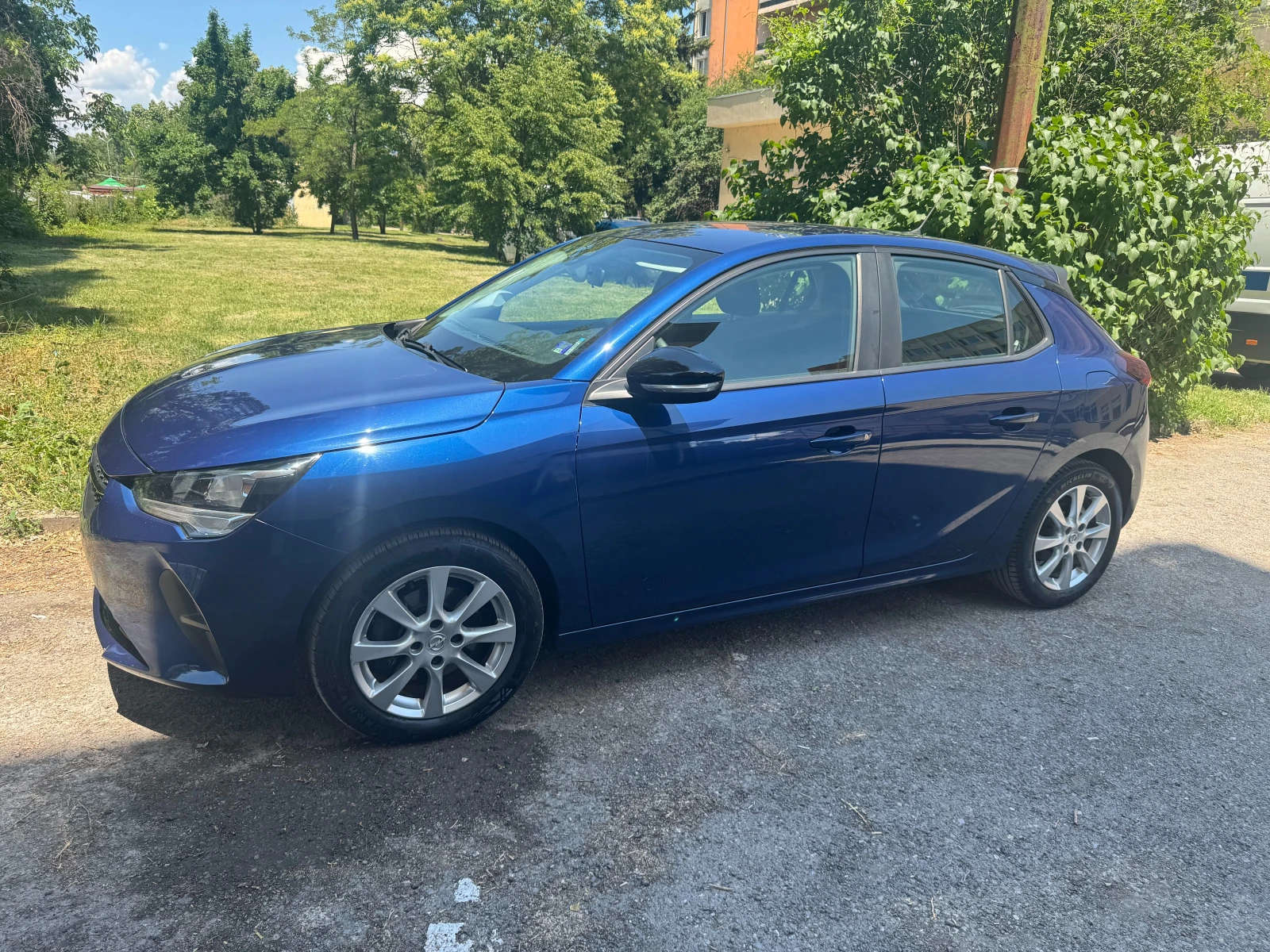 Opel Corsa 1.2, снимка 2 - Автомобили и джипове - 55009503