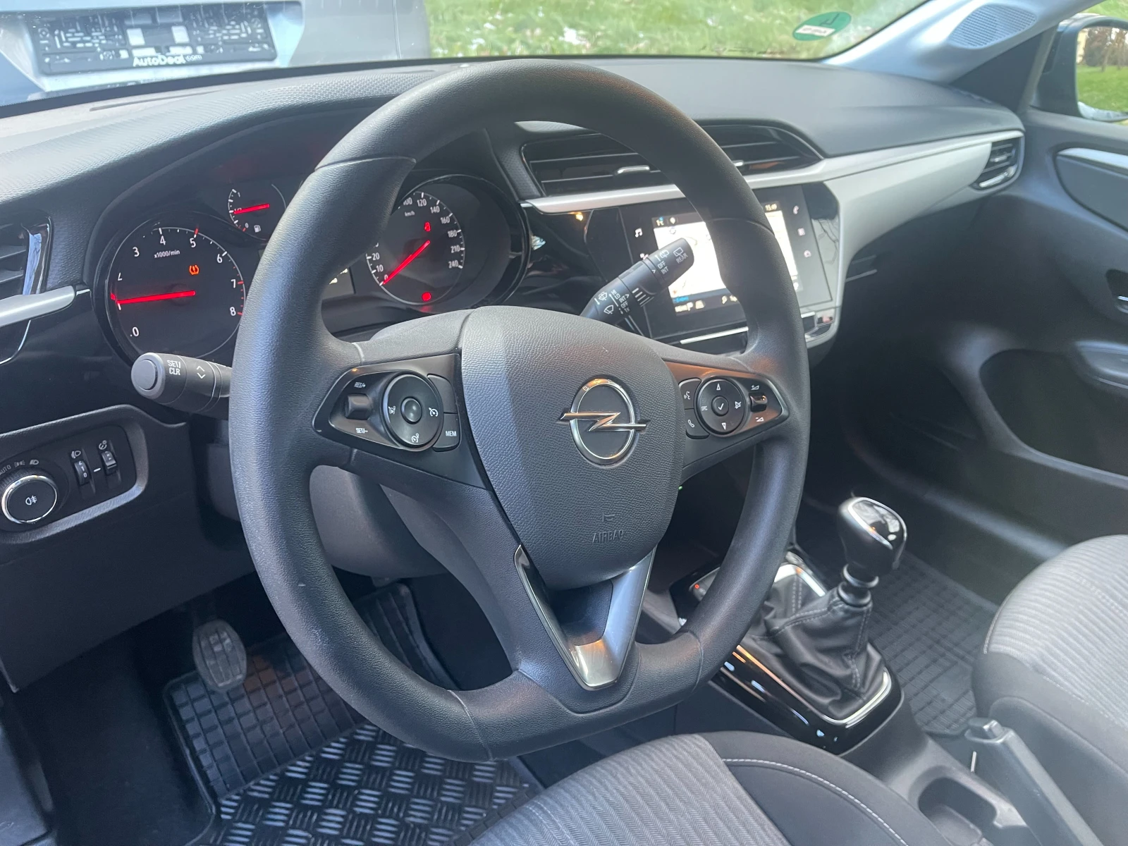 Opel Corsa 1.2, снимка 6 - Автомобили и джипове - 55009503