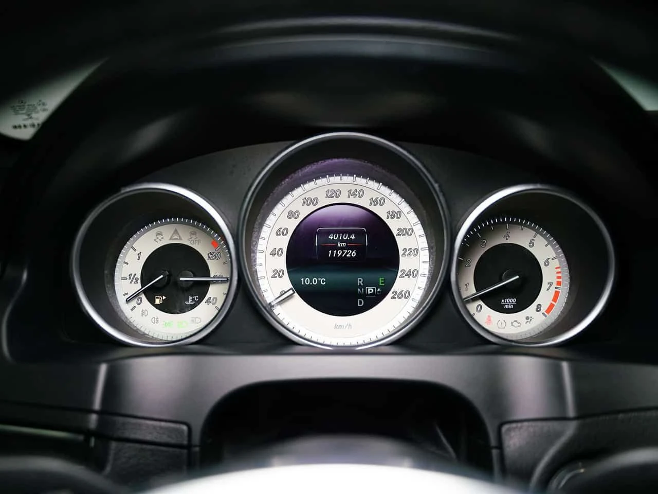 Mercedes-Benz AMG GT C * 400 | PKG | CONVERTIBLE | PREMIUM PKG * CARFAX *, снимка 15 - Автомобили и джипове - 55049725