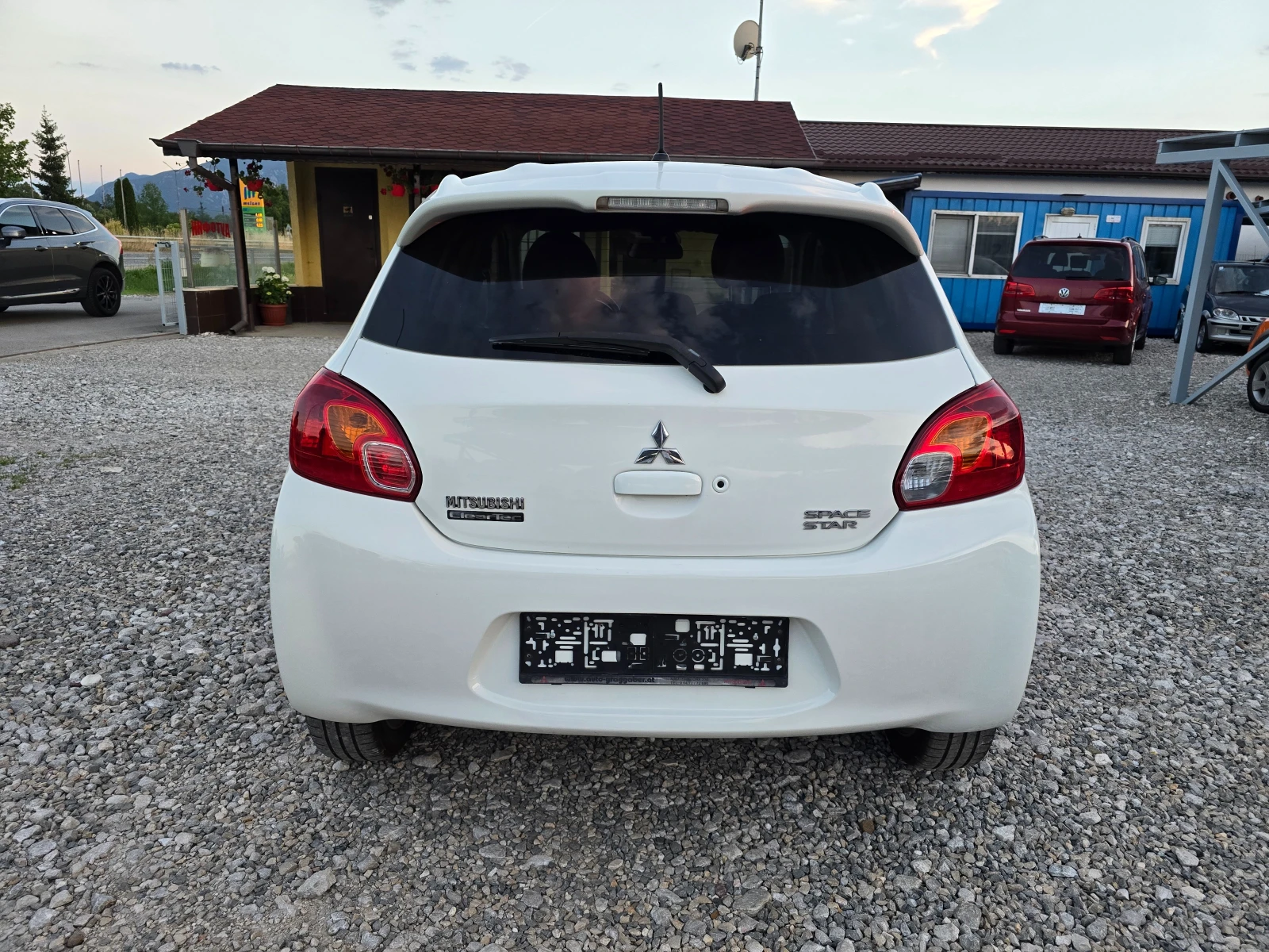 Mitsubishi Space star 1.2 БЕНЗИН ! ! РЕАЛНИ КИЛОМЕТРИ, снимка 4 - Автомобили и джипове - 55060495