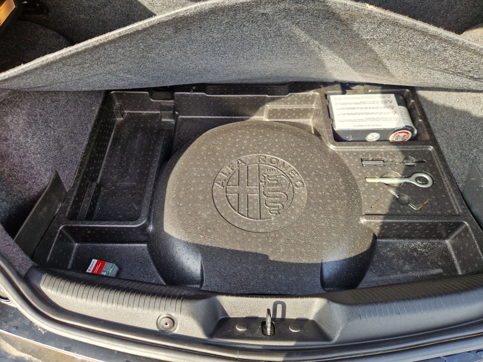 Alfa Romeo Giulietta 1.4i16v 120HP.LPG ITALIA, снимка 8 - Автомобили и джипове - 55068637